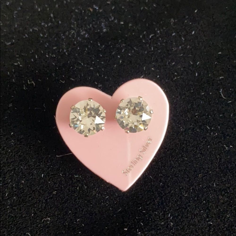 Jojo loves you stud earrings